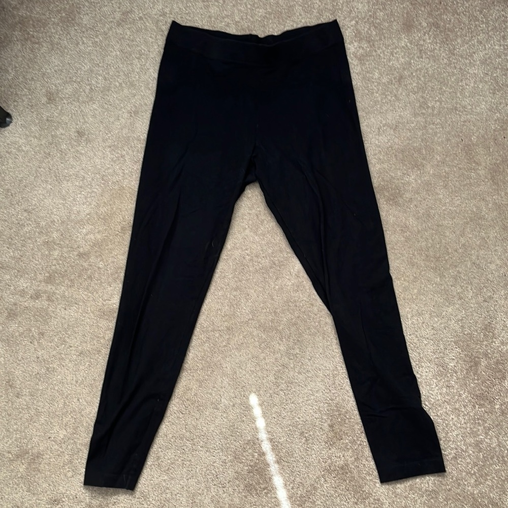 Black leggings